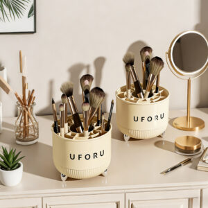 Desktop Carousel Organizer, styled campaign view
